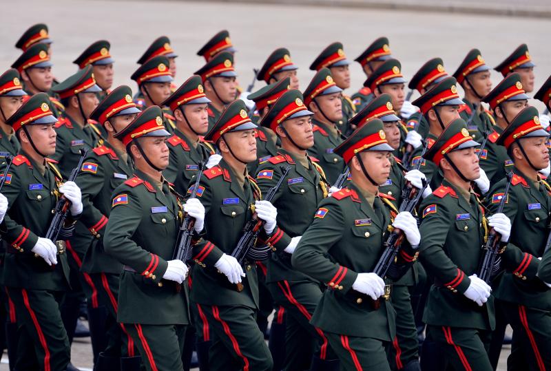 Bật mí những loại súng của khối quân đội nước ngoài tham gia diễu binh A80- Ảnh 10.