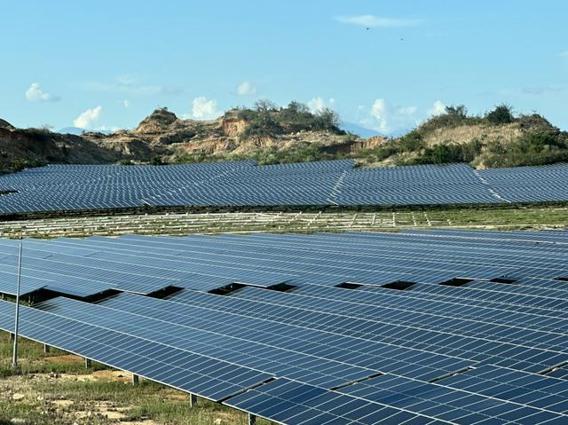 Áp dụng giá điện 2 thành phần cho khách hàng dùng điện trên 200.000kWh/tháng từ 1.1.2026 - Ảnh 1.