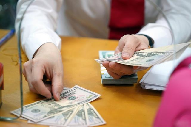 Giá USD hôm nay 22.9.2025: Nhích nhẹ sáng đầu tuần- Ảnh 1.