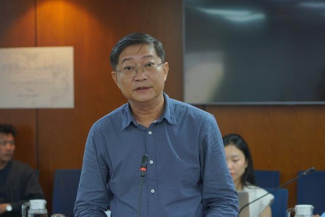 Sở Xây dựng: 'Vạch kẻ đường, biển báo ở TP.HCM rõ ràng, không bị xuống cấp' - Ảnh 2.