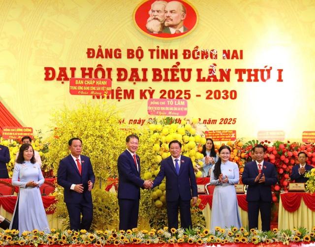 Ông Vũ Hồng Văn tiếp tục giữ chức Bí thư Tỉnh ủy Đồng Nai - Ảnh 2.