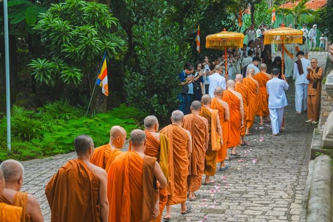Từ dấu chân lịch sử đến hơi thở điện ảnh về Phật giáo nguyên thủy Việt Nam - Ảnh 2.
