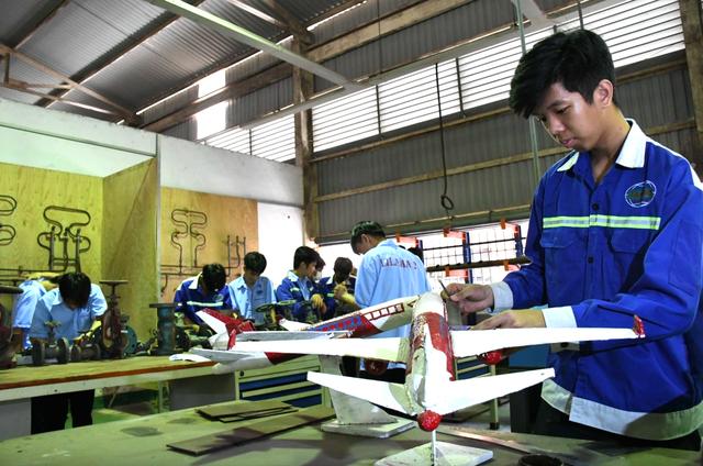 Cần 14.000 nhân lực cho sân bay Long Thành, cơ hội nào cho sinh viên CĐ? - Ảnh 1.