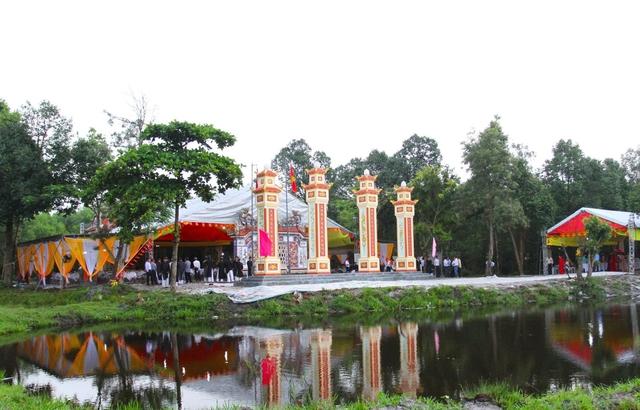 Làng trường thọ bên phá Tam Giang của Huế độc đáo lễ hội ngày Tết Độc lập- Ảnh 1.