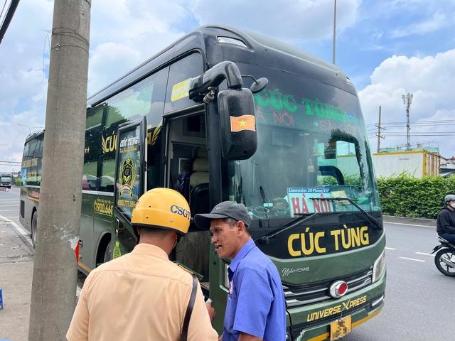 Công an TP.HCM tổng xử lý xe khách, bến bãi ngay sau phản ánh của Thanh Niên- Ảnh 1.