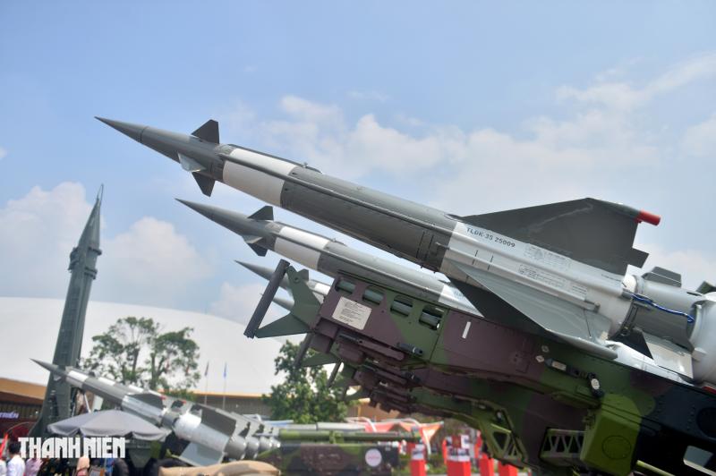 Tên lửa phòng không S-125-VT được đại tướng Phan Văn Giang kiểm tra hiện đại thế nào? - Ảnh 7.