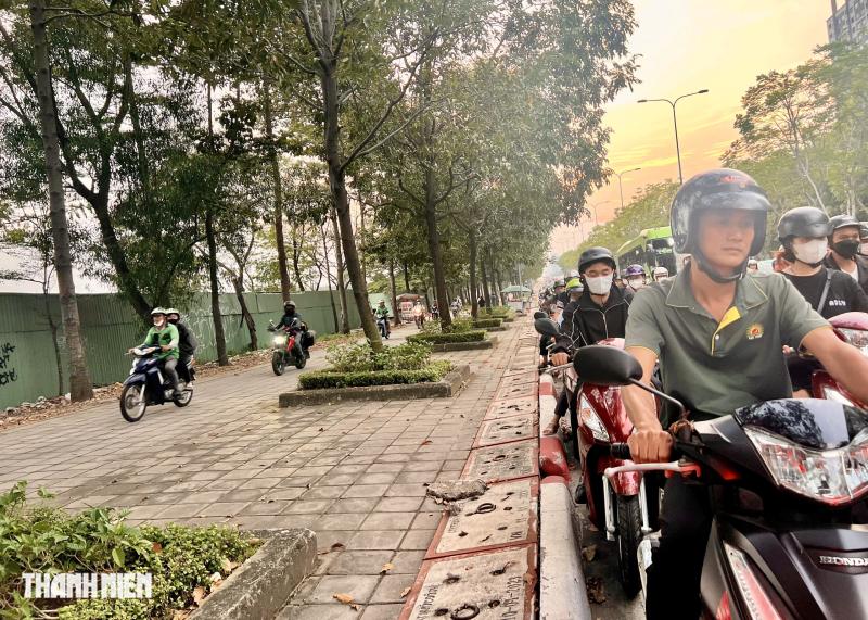 Cận cảnh đường có làn riêng cho xe đạp ở TP.HCM: Rộng và mát mẻ - Ảnh 8.
