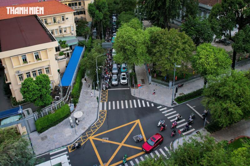 Sở Xây dựng TP.HCM: Chưa thấy giao lộ nào kẻ vạch mắt võng không phù hợp! - Ảnh 1.