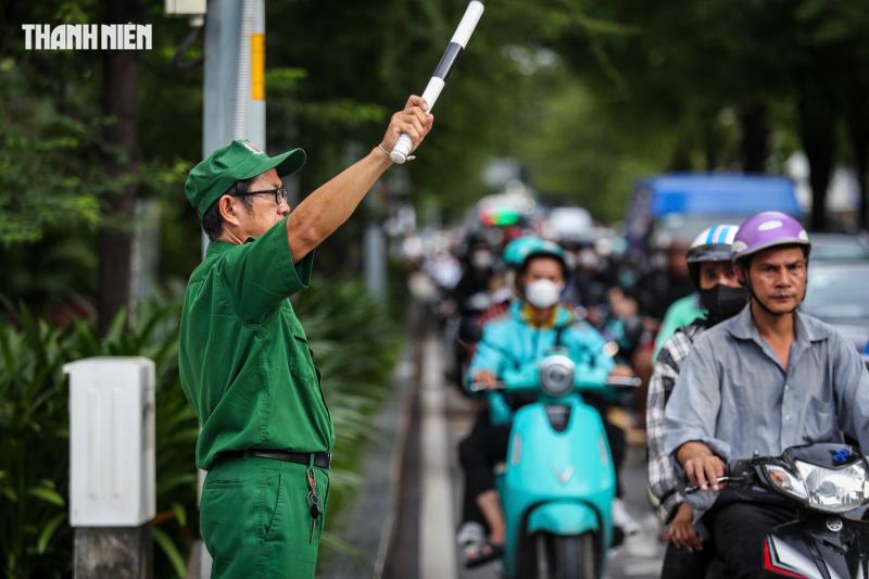 Bất ngờ thay đổi ở giao lộ kẻ vạch mắt võng TP.HCM - Ảnh 5.