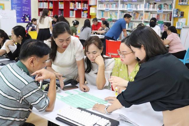 Giáo viên dạy thêm giờ, quyền lợi ra sao? - Ảnh 2.