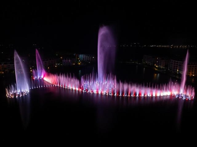 Halong Marina ra mắt Halo Bay Show: Biểu tượng giải trí mới bên vịnh Di sản- Ảnh 2.