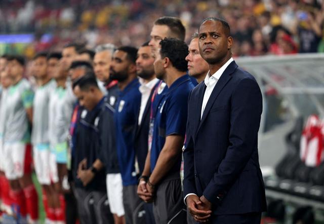 Indonesia lo vỡ kế hoạch World Cup 2026, HLV Kluivert tìm người thay chân sút số 1 nhưng…- Ảnh 1.