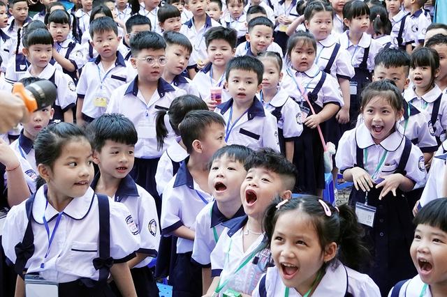 Tranh luận về đồng phục học sinh: Cần thiết hay không trong giáo dục hiện đại - Ảnh 1.