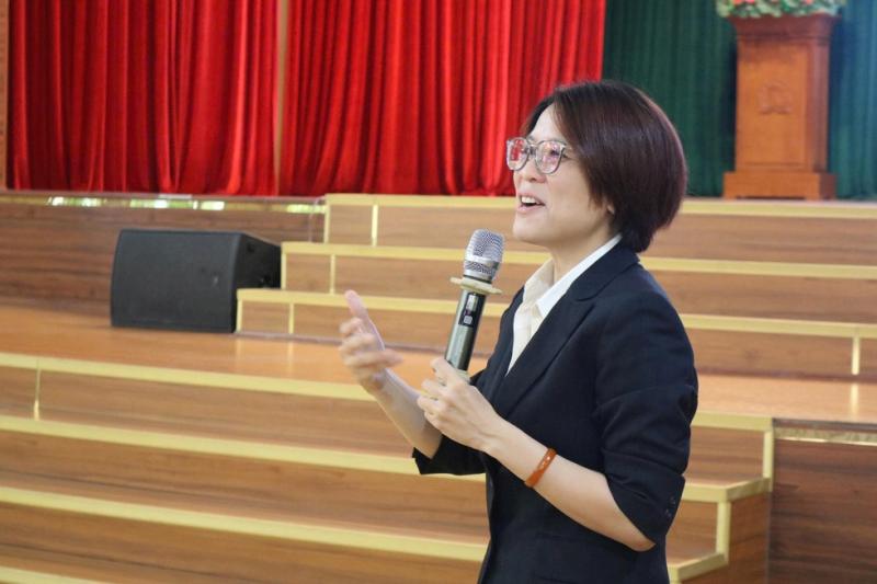 Học sinh ngại chia sẻ, phụ huynh nên bắt đầu từ đâu? - Ảnh 2.