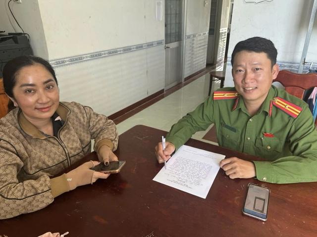 Một phụ nữ ở Cà Mau trả lại 190 triệu đồng chuyển nhầm vào tài khoản- Ảnh 1.