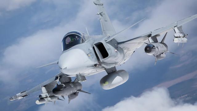 Tiêm kích Gripen có khả năng đến Ukraine hỗ trợ không quân - Ảnh 1.