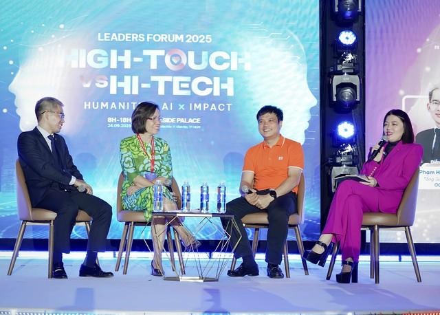 CEO FPT kêu gọi tiếp cận AI theo hướng nâng tầm con người - Ảnh 1.