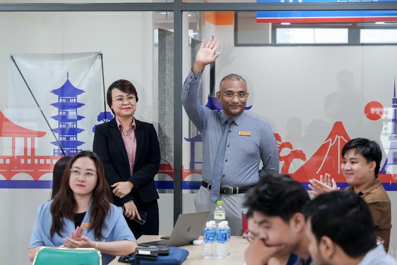‘Tôi đã tìm thấy một mái nhà ở Việt Nam’ - Ảnh 3.