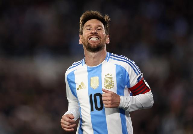 Messi ghi cú đúp trong trận đấu cuối vòng loại World Cup, CĐV Argentina càng tiếc nuối- Ảnh 1.