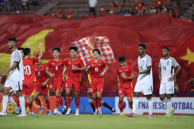 ‘Cánh chim lạ’ Nguyễn Vadim khoác áo U.23 Việt Nam, thầy Kim không dẫn dắt trận gặp Qatar: Tại sao?- Ảnh 3.