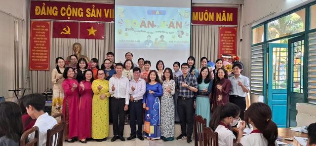 Từ chiến sĩ phòng cháy chữa cháy tới thầy giáo dạy văn ở TP.HCM - Ảnh 8.