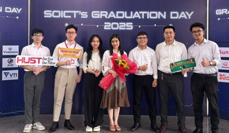 Hành trình thành thủ khoa: Trần thành Nam và câu chuyện vượt khó của người trẻ - Ảnh 1.