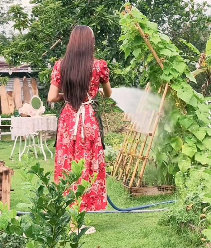 Nhờ ChatGPT thiết kế vườn đẹp, cô gái nhận được cái kết bất ngờ- Ảnh 10.