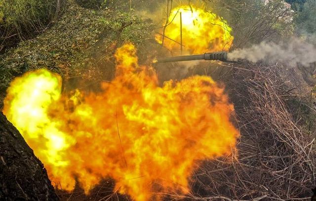 Chiến sự Ukraine ngày 1.310: Xung đột tăng nhiệt, Nga và Ukraine đe dọa nhau - Ảnh 1.