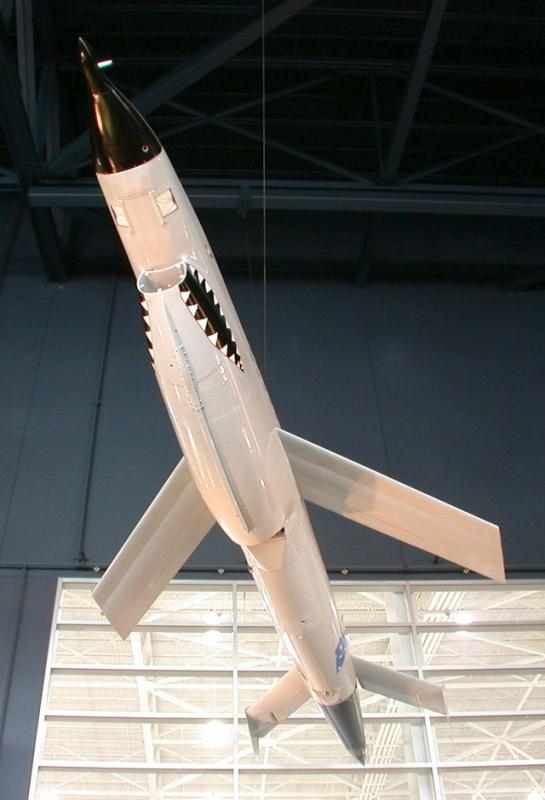 UAV quân sự đã phát triển ra sao để 'định hình chiến tranh' hiện đại? - Ảnh 1.