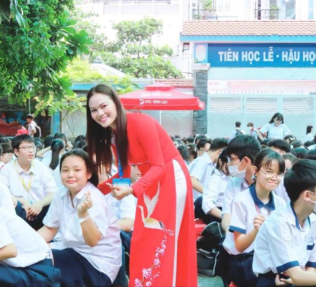 Giữ tôn nghiêm trong giáo dục: Cần cơ chế hỗ trợ tâm lý hiệu quả - Ảnh 1.