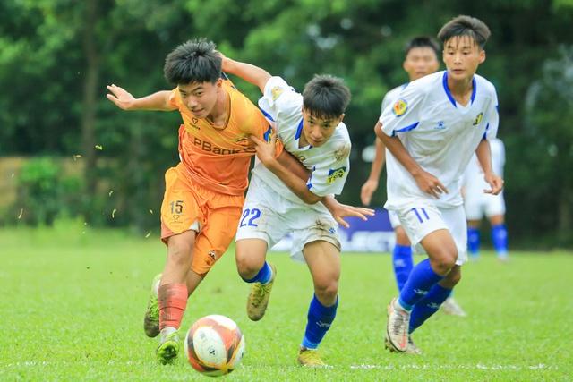 Lộ diện những đối thủ đầu tiên vào tứ kết U.17 quốc gia, ứng viên vô địch toàn thắng- Ảnh 1.