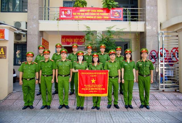 Giữ Tổ quốc bình yên: Nữ phó trưởng Công an phường Vũng Tàu trách nhiệm với dân

- Ảnh 1.