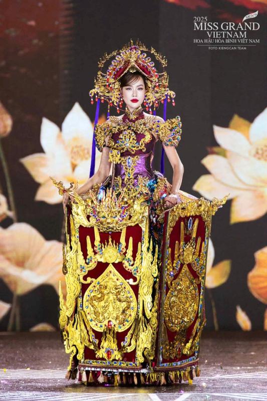 Trang phục văn hóa dân tộc của Hoa hậu Yến Nhi tại Miss Grand International 2025 - Ảnh 2.