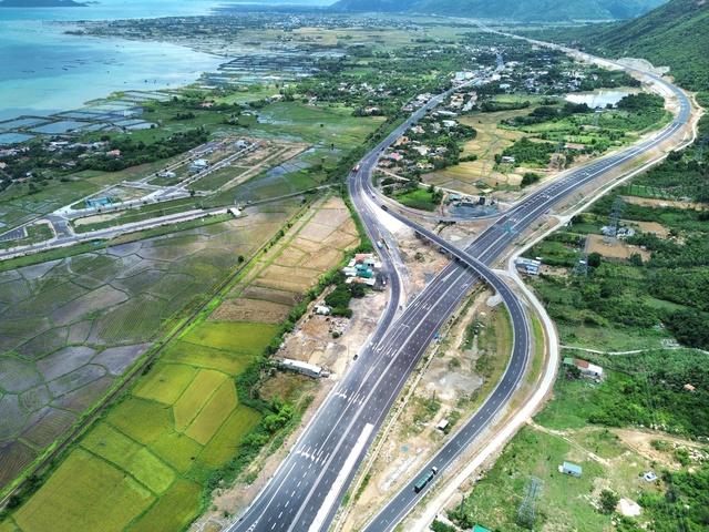 Cao tốc Vân Phong - Nha Trang vẫn chưa thể thông toàn tuyến ? - Ảnh 1.