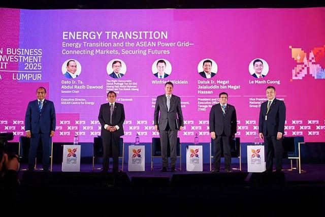 Petrovietnam sẵn sàng hợp tác, thúc đẩy kết nối xây dựng lưới điện ASEAN- Ảnh 1.