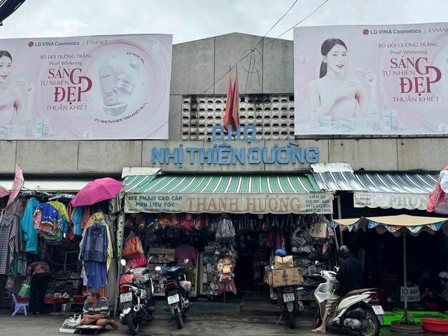 Đời chợ ở TP.HCM: Chợ xưa chưa xa, người xưa còn đó - Ảnh 1.