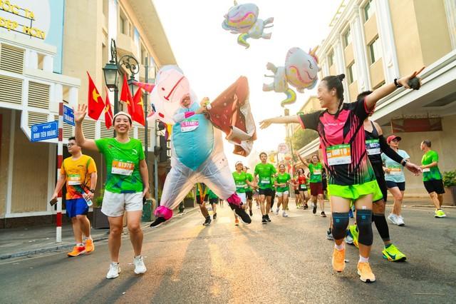 11.000 VĐV tham gia giải chạy biểu tượng của Hà Nội: VPBank Hanoi International Marathon 2025- Ảnh 2.