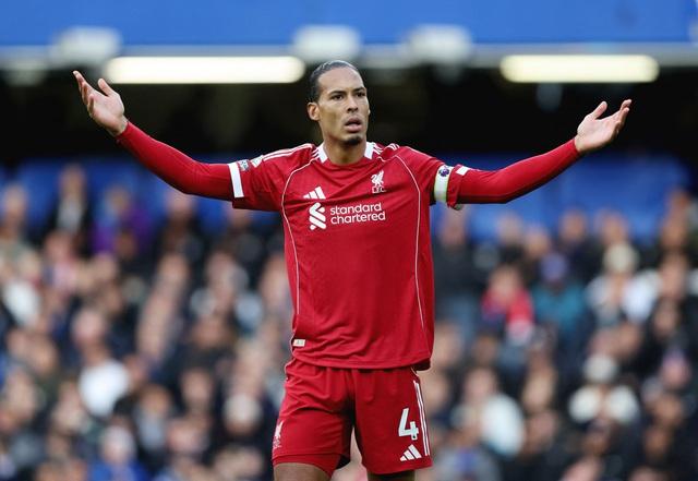 Van Dijk hóa ‘chú hề’, Liverpool thua đau Chelsea phút 90+5 và mất luôn ngôi đầu- Ảnh 2.