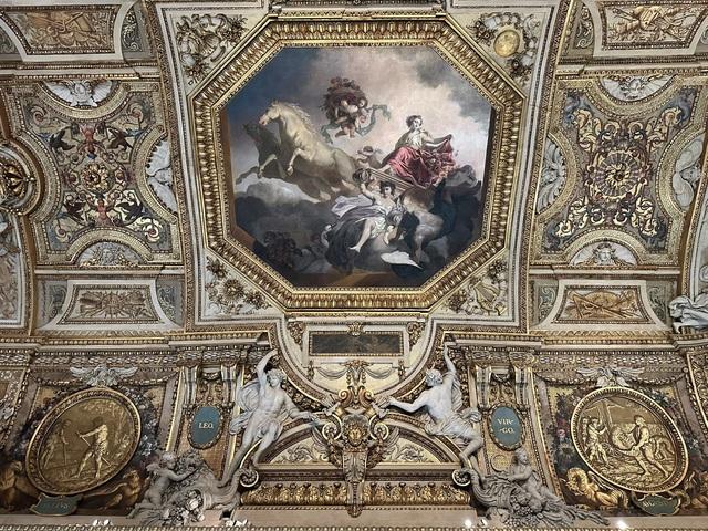 Vụ trộm táo tợn tại Bảo tàng Louvre: bảo vật nào mất, tranh Mona Lisa thế nào?- Ảnh 2.