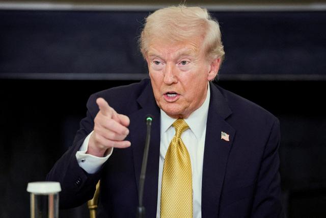 Tổng thống Trump chấm dứt đàm phán thương mại với Canada vì quảng cáo gây tranh cãi - Ảnh 1.