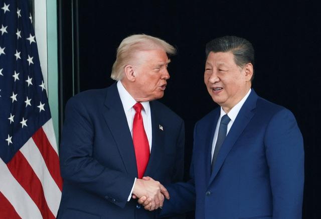 Ông Trump giảm thuế, đạt thỏa thuận đất hiếm với Trung Quốc - Ảnh 1.