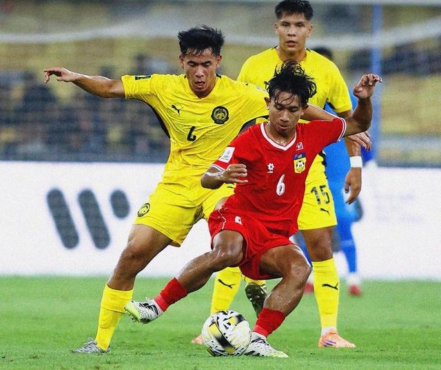 Đội tuyển Malaysia ngược dòng thắng đậm Lào- Ảnh 1.