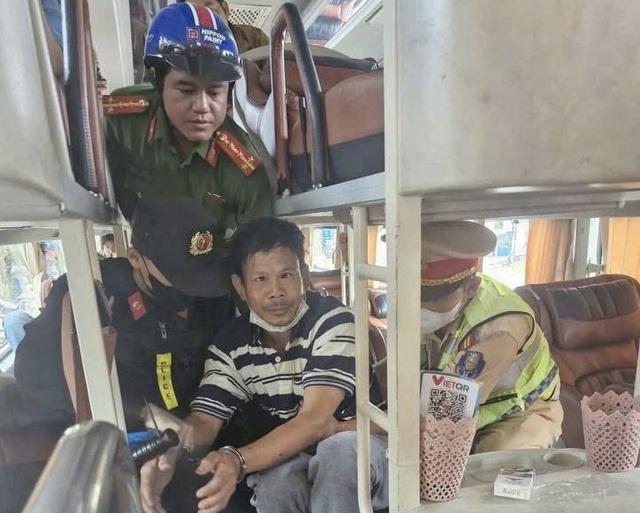 Bắt nghi phạm trong vụ nhân tình cũ xông vào phòng trọ chém người - Ảnh 1.