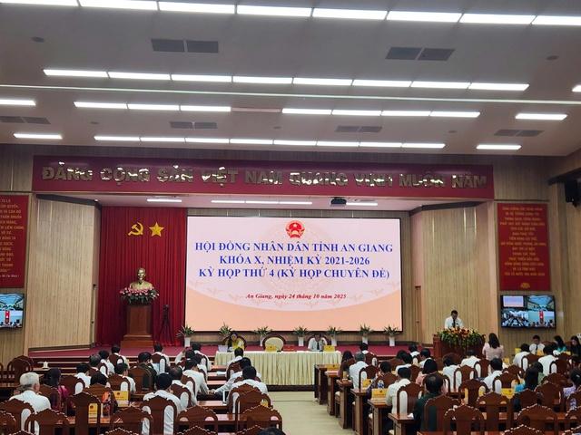 Phú Quốc sắp có tuyến tàu điện đô thị dài gần 18 km- Ảnh 1.