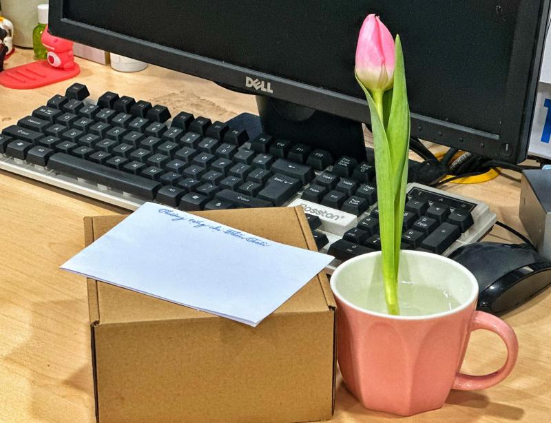 Tặng gì ngày 20.10? Cách phái nam chọn quà cho mẹ, 'nửa kia', đồng nghiệp… - Ảnh 3.