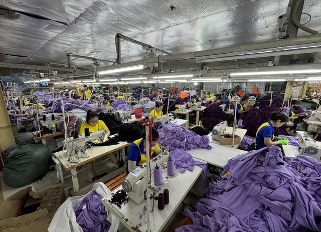 Doanh nghiệp tăng tốc tuyển lao động cuối năm- Ảnh 1.