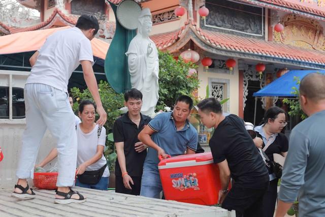 TP.HCM nghĩa tình: Thầy giáo dạy nhạc mở bếp ăn thiện nguyện Đô Thăng gieo thiện lành- Ảnh 5.