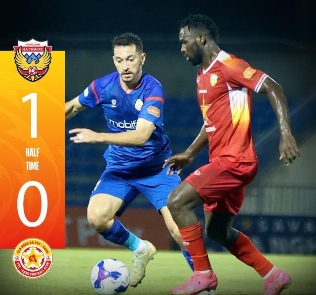 V-League: CLB Hà Tĩnh hòa kịch tính PVF-CAND, Trọng Hoàng suýt ghi bàn- Ảnh 1.