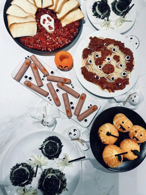 Người mẹ 3 con tự làm mâm cỗ Halloween, dân mạng ngạc nhiên, khen hết lời  - Ảnh 7.