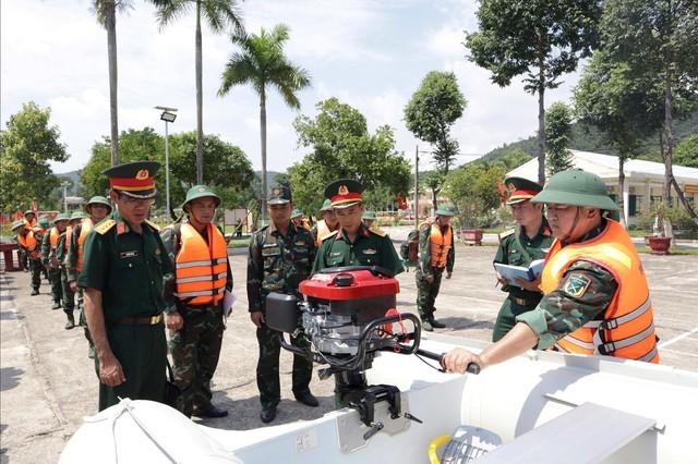 Đà Nẵng ứng phó bão số 12: Đừng để 'bão đến mới đi mua mì tôm' - Ảnh 2.